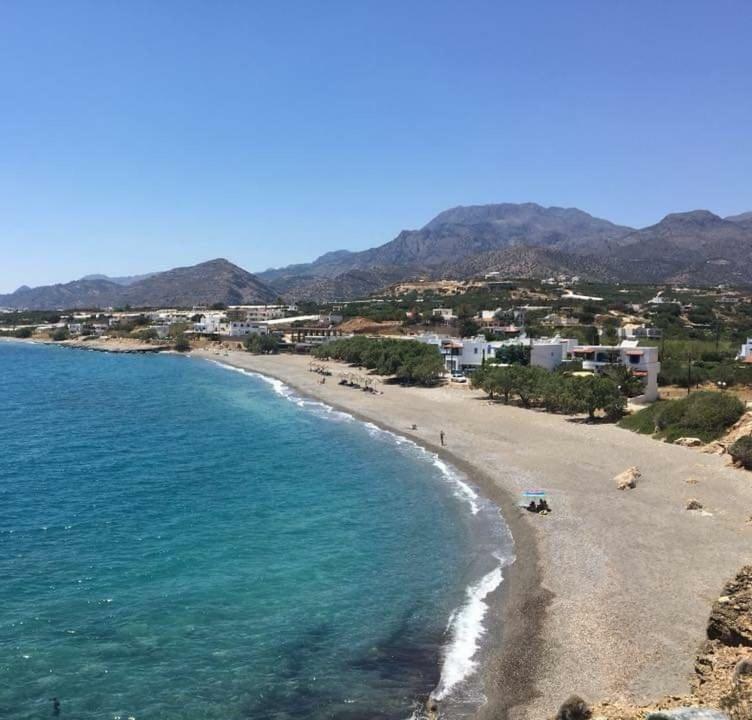 Soula Appartments Makrýgialos 外观 照片